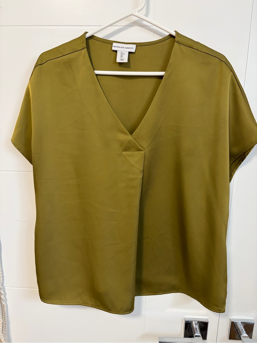 cupcakes & cashmere Olive Green Satin V-Neck Short Sleeve Blouse